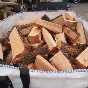 Wij bewaren voorraad in big bags of kratten.