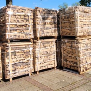 Onze voorraad ovengedroogd hout